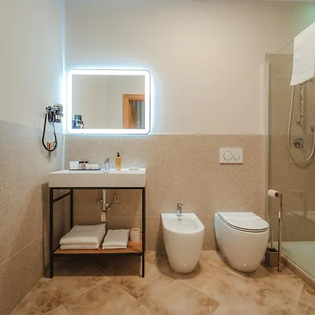 Lifestyle And Suites Civitavecchia Esterno foto